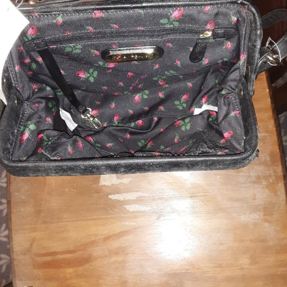 Betsy Johnson pocketbook new - Picture 5 of 5